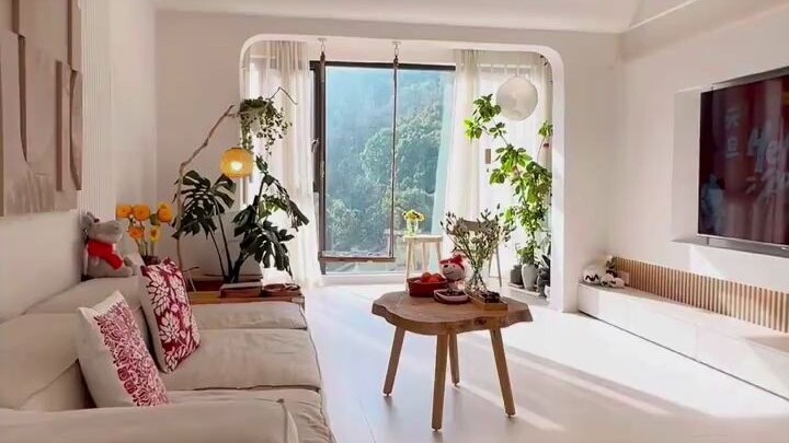 Here’s a fly-through of the 119 Pingyuan wooden-creamy-style home!