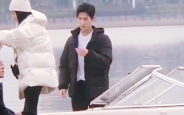 [You are my glory] Adaptability from the perspective of passers-by°
