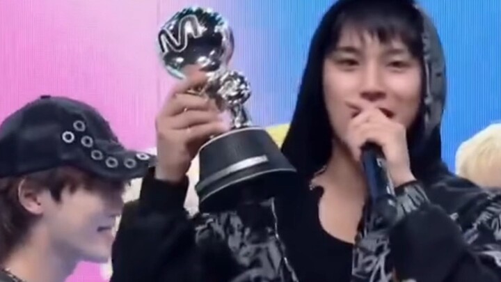 Thực lực của mấy người giờ còn chẳng thèm diễn nữa.