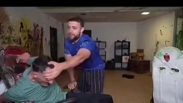 A French streamer tragically died during a livestream after enduring days of abusive streaming.