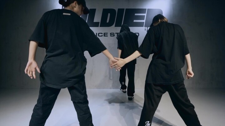 【Soldier Dance Studio】 Ôm tôi Biên đạo: Yuyuan Bạn muốn ôm ai nhất vào lúc này?