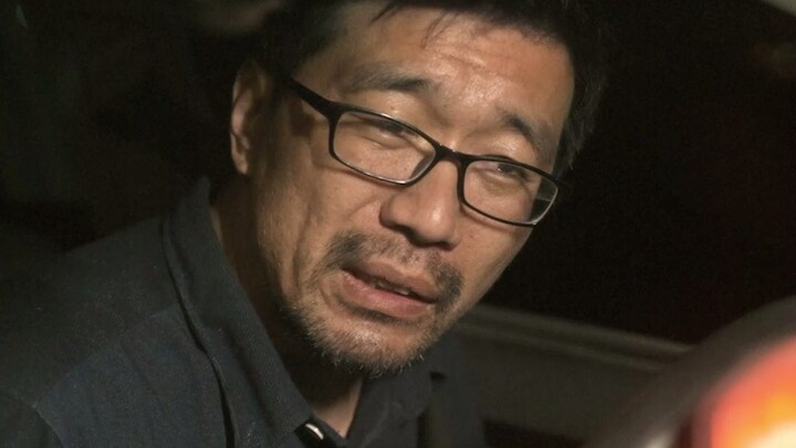 التعلّق بالشباب هو ذلك التحرّر الذي يجعلك تبتسم بينما تبكي...