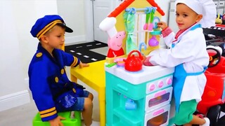 Vlad and Niki play toy cafe