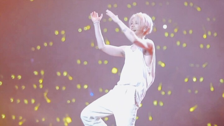 [Shaking Up the Entertainment Industry] Is This What True Top-Tier Stars Look Like on Stage? He’s Su