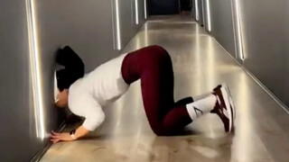 A look back at those parkour failures. No wonder there are so few foreigners.