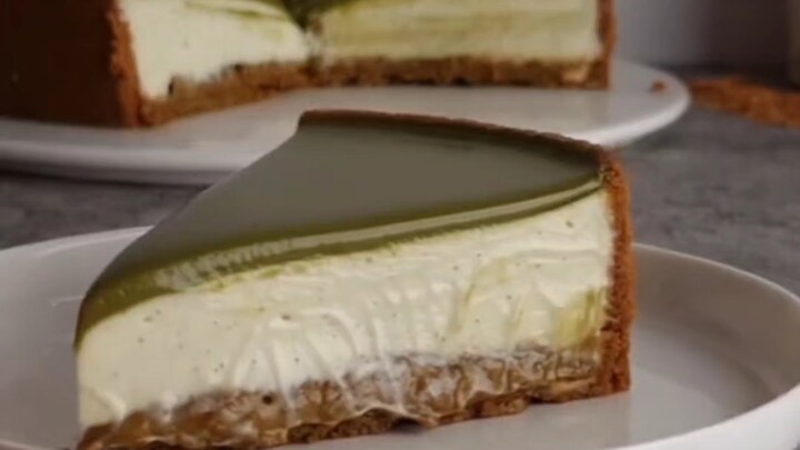 Vanilla Pistachio Cheesecake