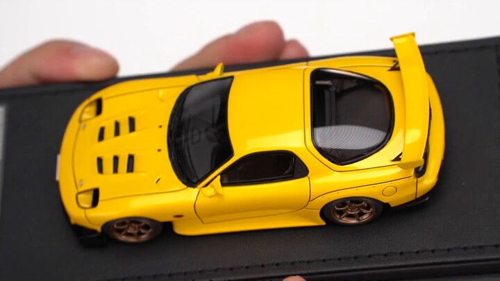 Palm size, details explode! 1/43 AE86 and FD3S unboxing sharing [Initial D]