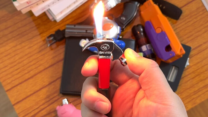 Một tháng làm an ninh sân bay, gặp đủ loại bật lửa kỳ lạ, nhất là cái cuối cùng thì tôi còn chưa từn