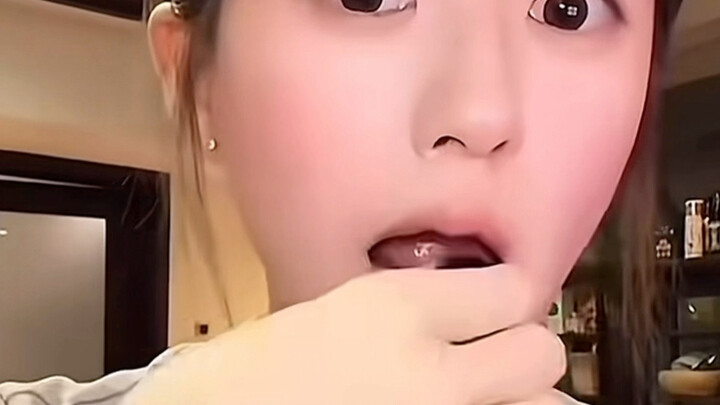 Mơ thấy câu nào nói câu nấy