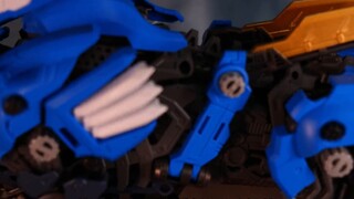 Cut the enemy with the steel blade! The 40th anniversary of Sosmon is coming! Super heavy sword long