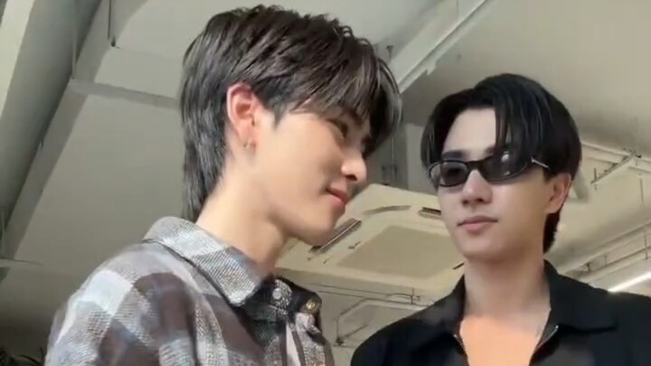 PerthSanta｜การเต้นรำให้แฟนของคุณนั้นแตกต่างจากการเต้นรำให้พี่น้องของคุณ