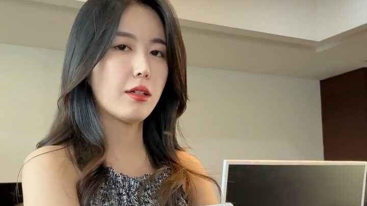 Ucapan tak sejalan dengan hati: janji penuh kasih darimu; omong kosong si pencinta: tempat berlabuh 