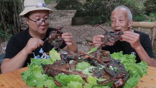 210买6只鸽子，做一份脆皮“烤乳鸽”香气四溢，越吃越香，太爽了