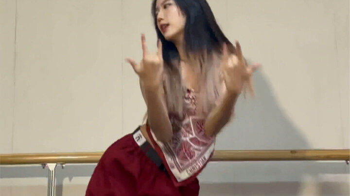 【CZ】180cm high school student dances Tomboy to catch the last train～