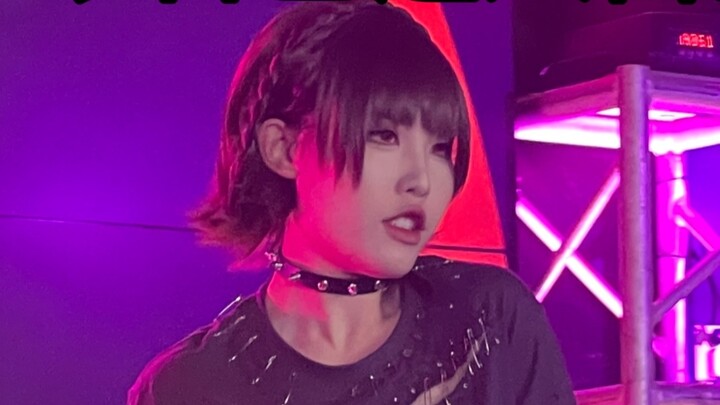 P5 Phantom Thief of Hearts girl group Last Surprise’s singing stage is shot directly by Niijima Mako