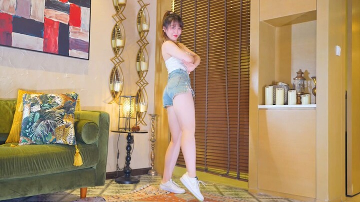 【Xiao Zi】Strong woman's big pendulum丨The kind that knocks you away
