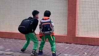 Bagaimana siswa sekolah dasar masa kini saling menyapa