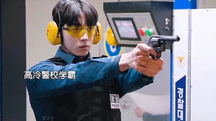 高冷警校男神遇到变态财阀，财阀肆意殺人，逼着男主和他合作！ "
