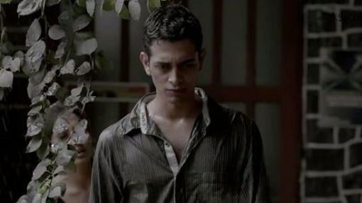 Table No. 21 720p Hindi