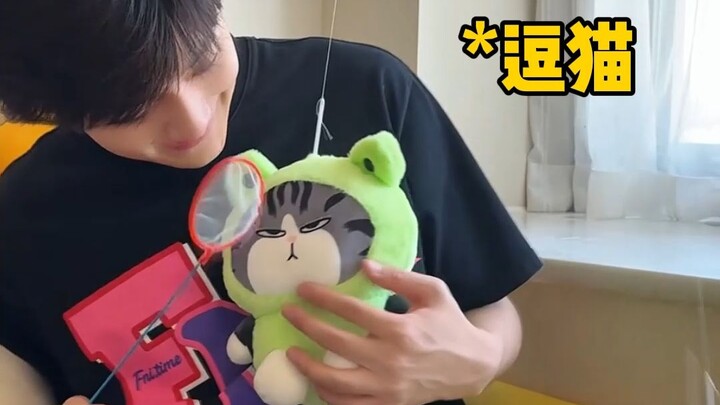 أفضل طريقة لفك السحر عن المدوّن هي مشاهدة بثّه المباشر.