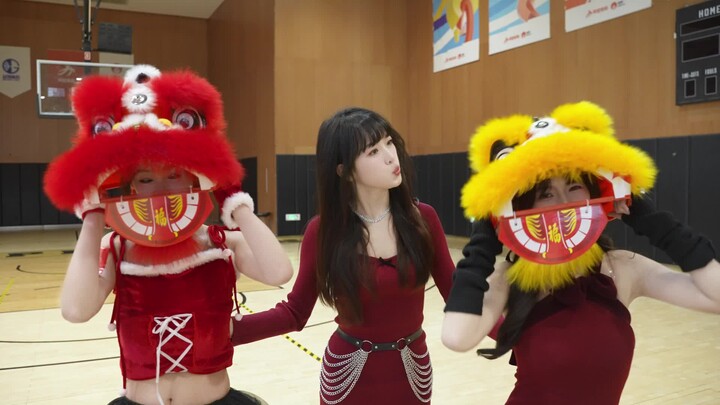大年初二，开始走亲戚啦！ #辞旧迎新龙年大吉 #大年初二回娘家 #蕞红啦啦队