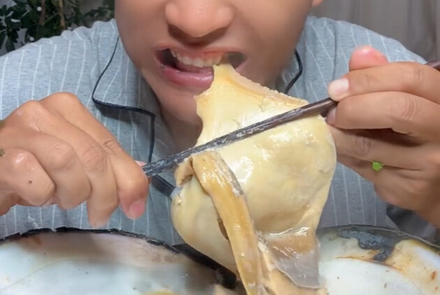 假如吃“河鲜”有段位  龇牙咧嘴看完了