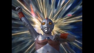 Lihat semua keterampilan cahaya Ultraman Eddie di pertunjukan ini!