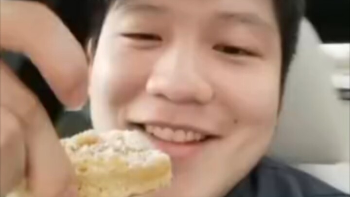 Vlog Fan Zhendong: Mencicipi kue buatan tangan ibu Boll