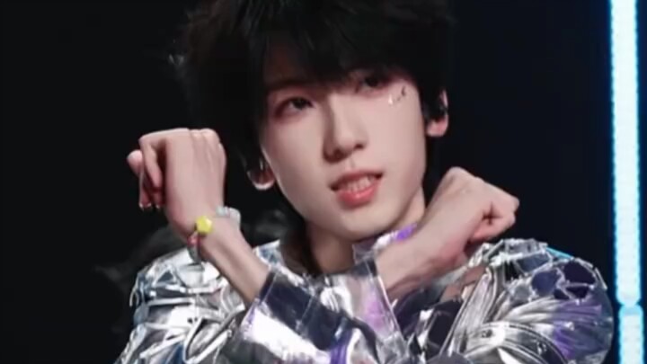 【Yang Bowen】What level is TFBOYS Generation 4 to dare cover K-pop dances? 250809 Chongqing Concert: 