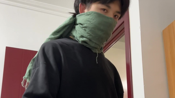 【Ketika kamu memintanya mengambilkan remote】 Perbedaan Sikap Para Pacar