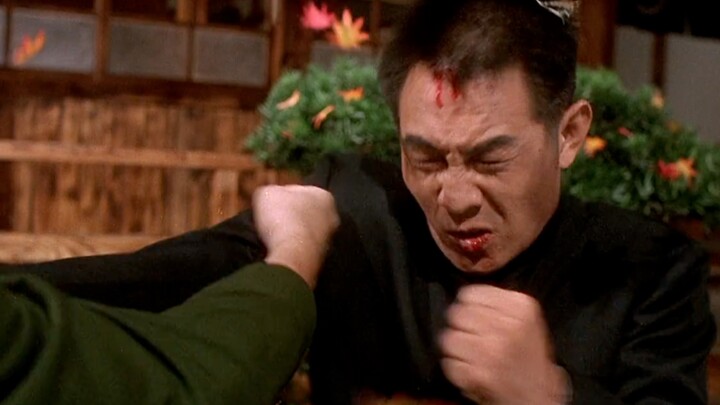 Ngakak banget! Kalau tinju aja nggak bisa nyentuh orang, mending jangan sok-sokan pamer adegan laga!