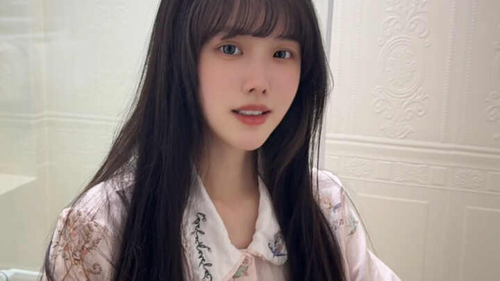 Mẹ bầu giai đoạn cuối thai kỳ tắm một mình rất nguy hiểm