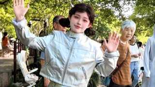 西湖40度的天跳一个《蛇舞》