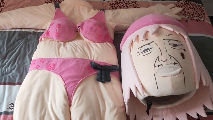 Hukuman karena salah menebak soal ujian masuk SMA bulan Juli A! Cosplay baju renang Chiyo hadir!