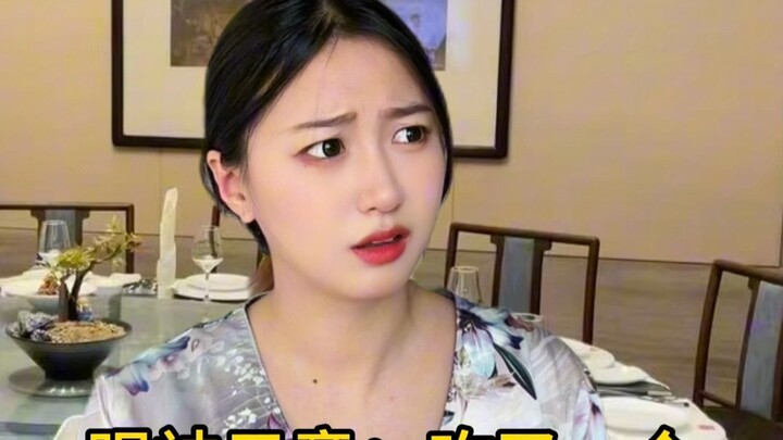 عندما لمحتُ جزءًا من حياة أمي الاجتماعية...