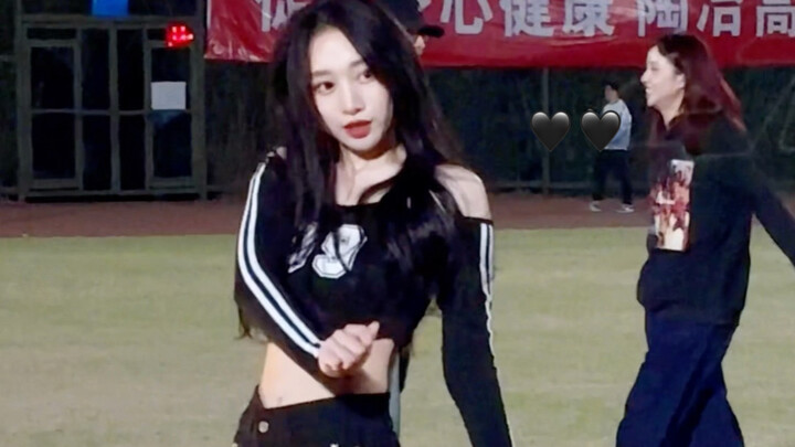 起猛了在浙大操场看到toxic了