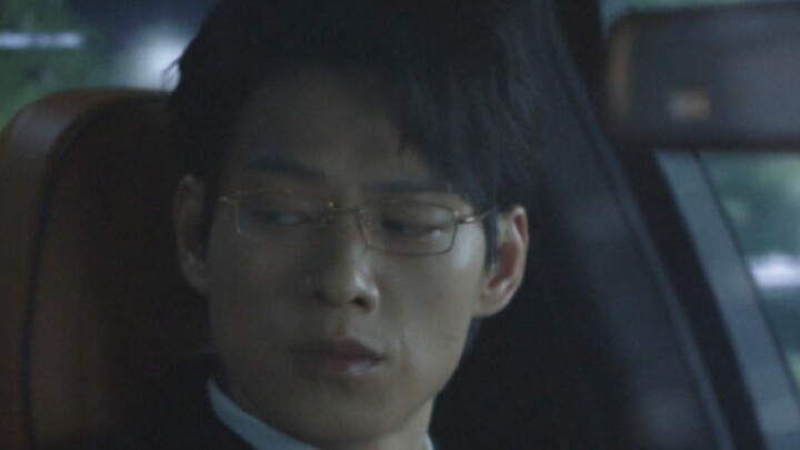 Wei Daxun is such a good actor!!! I was really amused by the look in Meng Yanchen's eyes when he tur