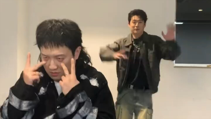 Yehu, Wang yang tak pernah tua adalah dua pengocok hebat, diduga sebagai ayah mertua pemberani yang 