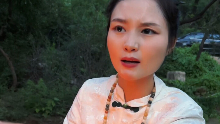 Don't randomly pay respects at gravesites in the wild @Xia Fanfan's young man, original Ghost Brothe