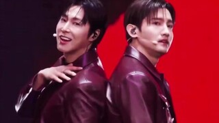 东方神起Cover PSYCHO 家族演唱会舞台