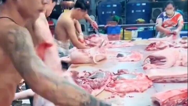 อดีตพนักงานออฟฟิศผันตัวเอง