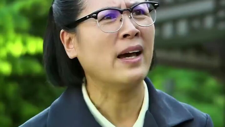 ทำไมถึงไม่เชื่อใจพี่ลิ่วเล่า? เขามอบทุกอย่างไปมากมายขนาดนั้นแล้ว