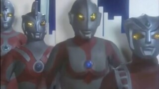 Ultraman Theatrical Edition 1979 yang asli: Potong bagian tengah yang digoreng, hanya menyisakan bag