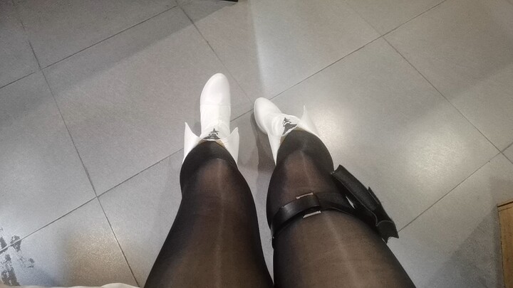 أحذية دوغ الألمانية التي تسير بعنف ليوم كامل