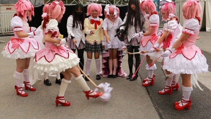 Magical Girl Kicks White Defense Competition