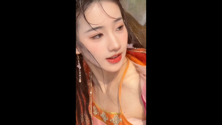 هوانغ يوياو على الطراز القديم، النجم الأعلى في دائرة الطراز الوطني