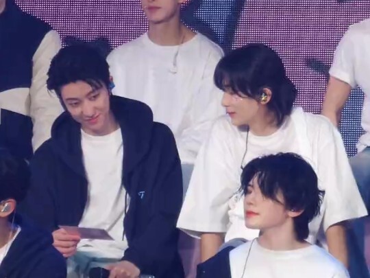 [SEVENTEEN] What’s the secret trick to instantly stop Woozi from crying…?