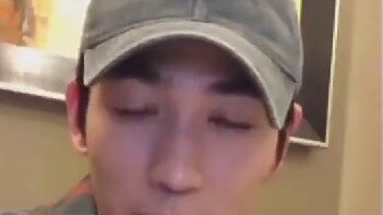 [تشو ييلونغ] يبدو أن بعض الناس يمشون مع الريح على السطح، لكنهم في الواقع ضائعون في الظلام. ما أجملهم