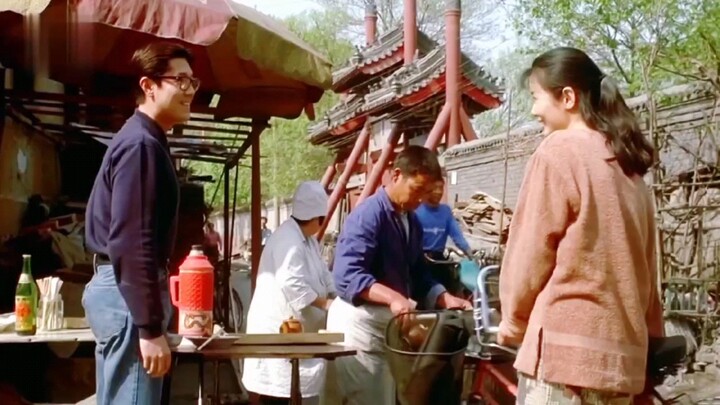 A truly people-oriented film—Feng Gong’s acting was amazing back then!