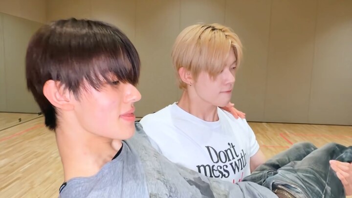 Cui Ranjun × Yeom Seonghyeon | Mengikuti arus ❌ chow down down w #SEONGHYEON #TantanganTariEsKrim